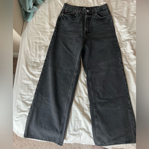 Urban Outfitters wide leg high rise black jeans - Picture 1 of 4